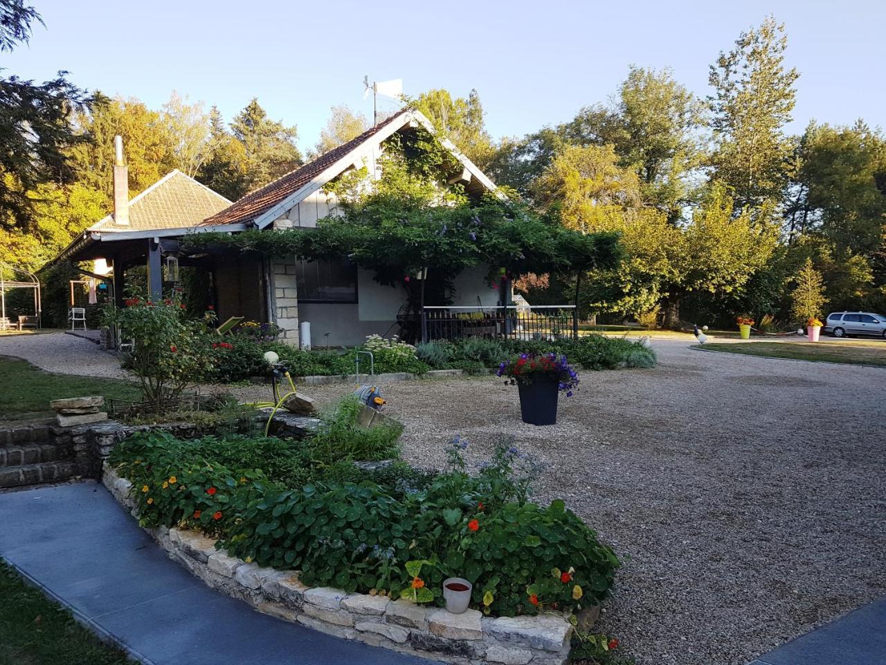 Chambres D'Hotes La Corne Aux Vaches Frétigney-et-Velloreille Exteriör bild
